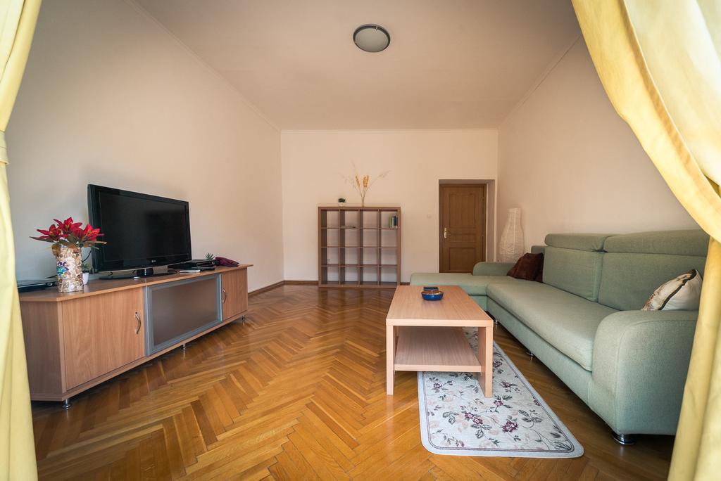 Apartment Kruna Center Podgorica Exteriör bild